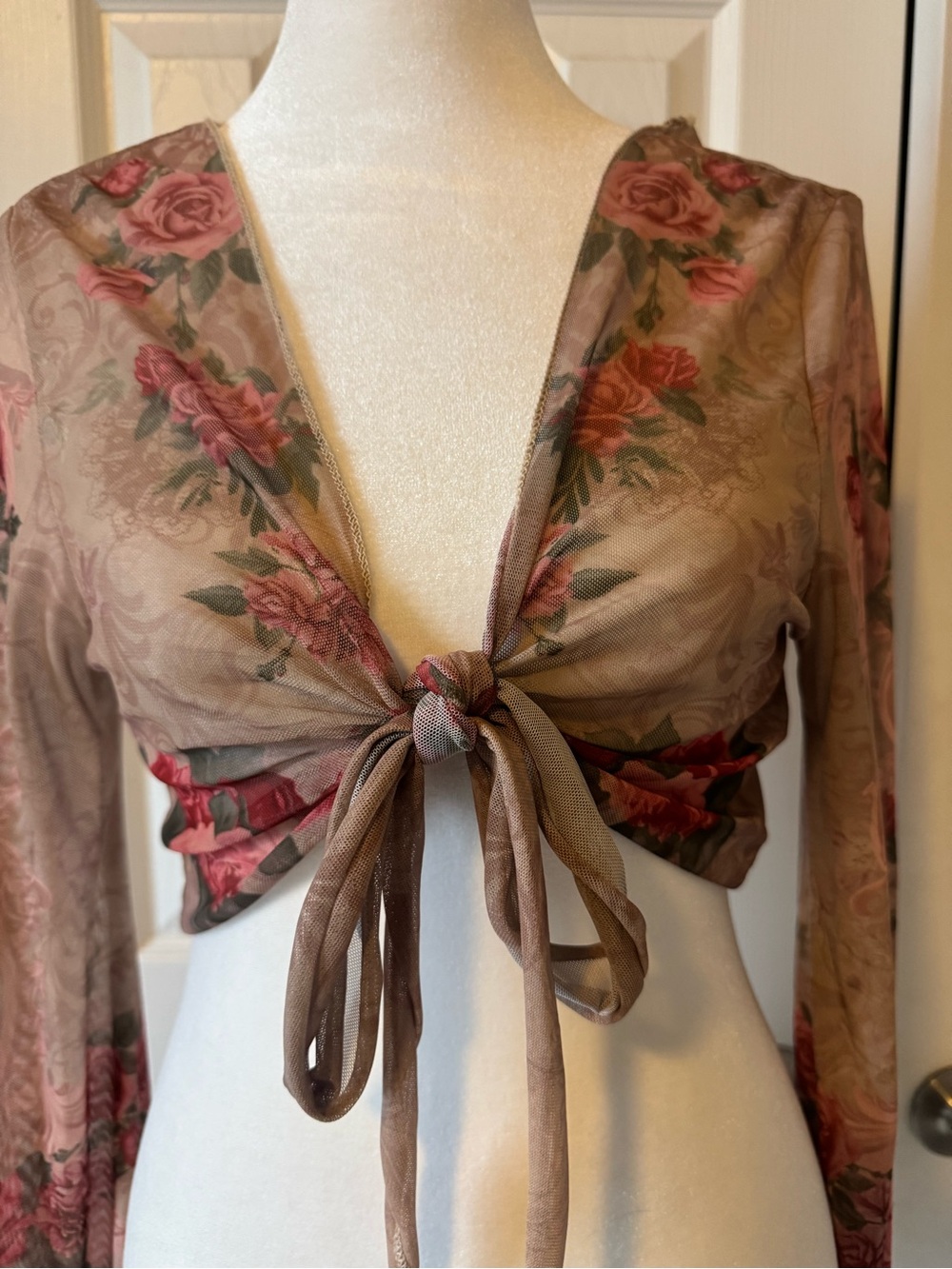 Romwe Floral Print Sheer Mesh Crop Top Tie Front Bell Sleeve Size Medium Y2K - Picture 2 of 5